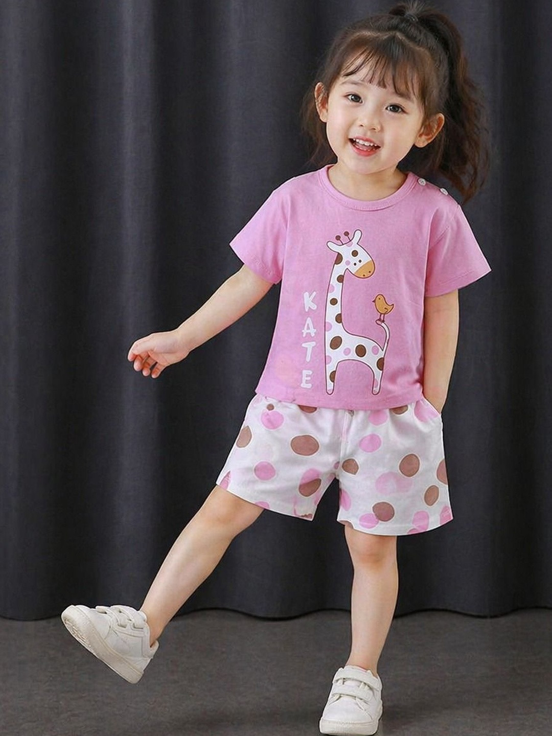 TIOR Girls Printed T-shirt with Shorts