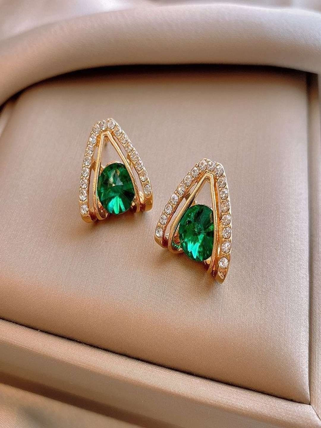 ARK JEWEL Triangular Studs Earrings