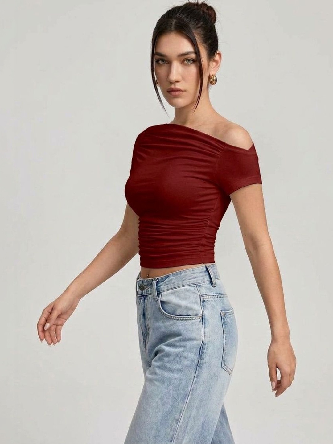 Moda Rapido Off-Shoulder Crop Top