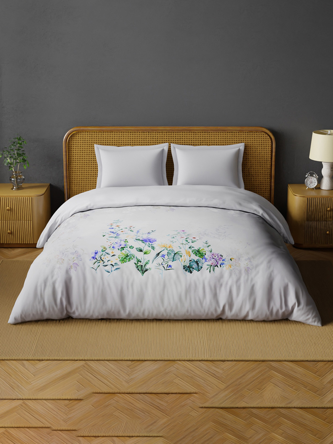 SPACES Violet & White Floral AC Room Double Bed Cotton Quilt