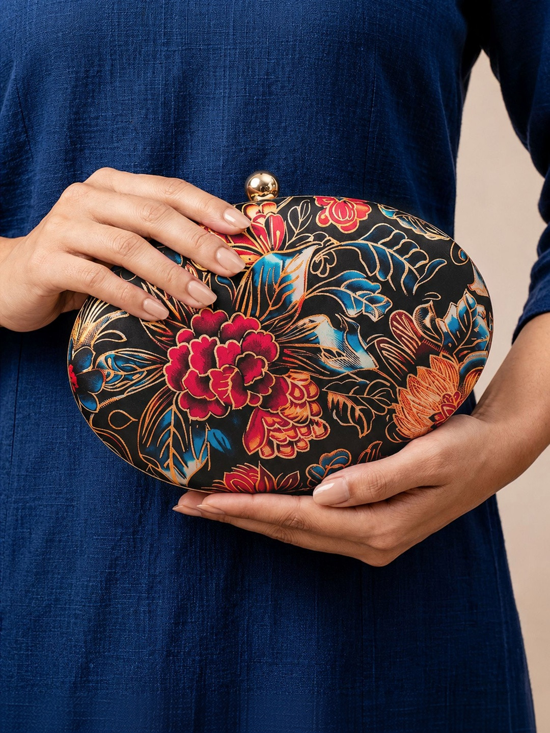ARTKLIM Printed Box Clutch