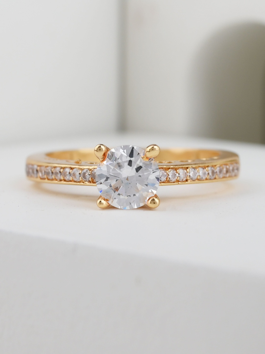 GKKAKADIYA Unisex Gold-Plated Finger Ring