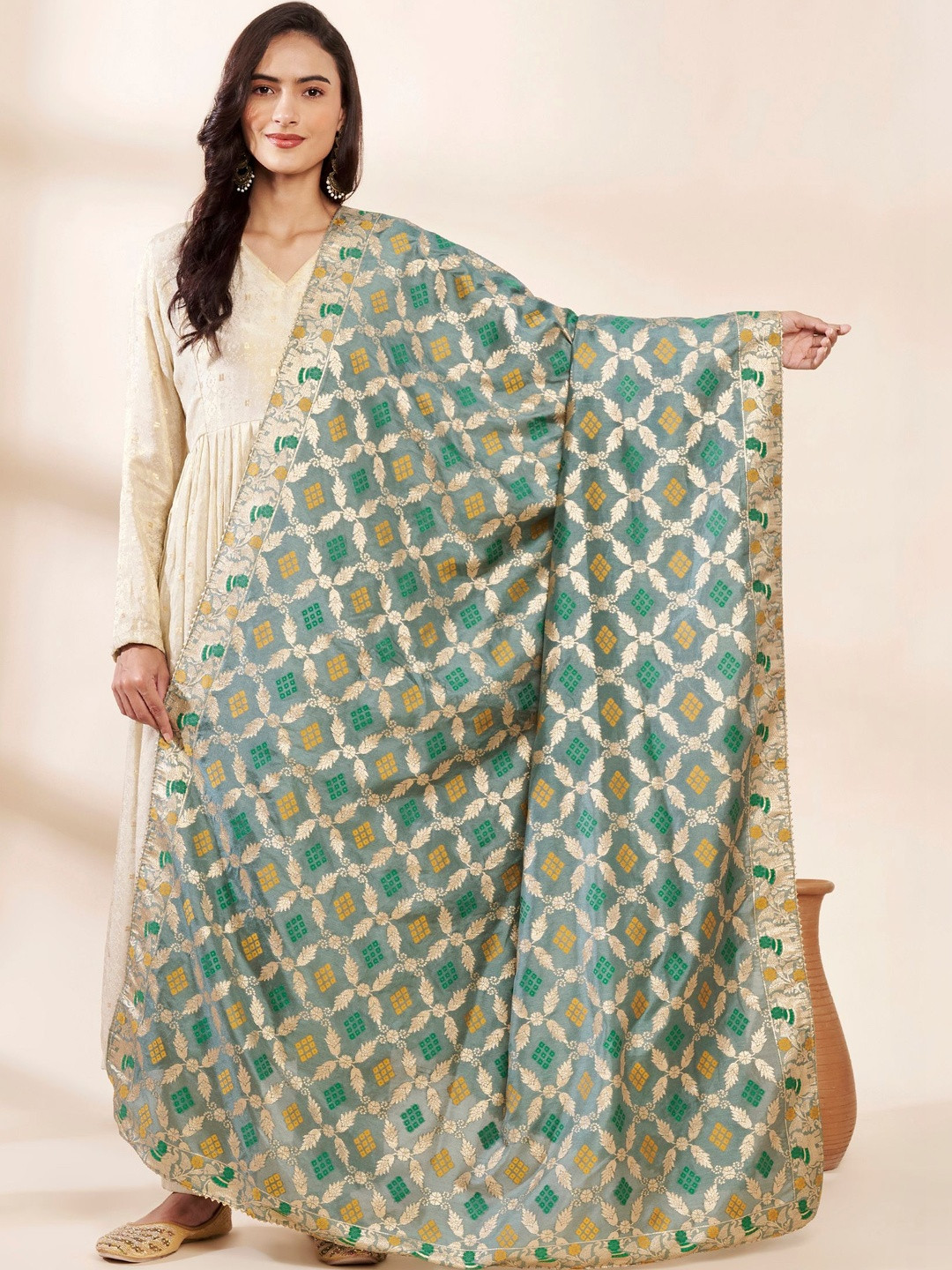 SOUNDARYA Woven Design Bandhani Dupatta with Zari