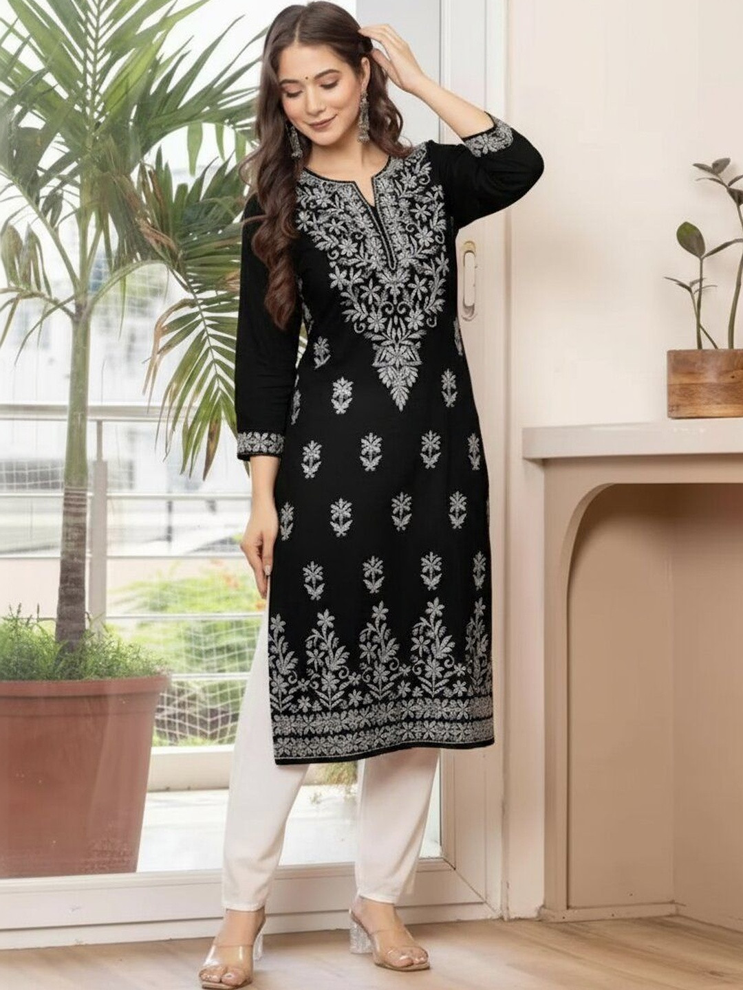 JBTEX Ethnic Motifs Embroidered V-Neck Thread Work Thread Work Kurti