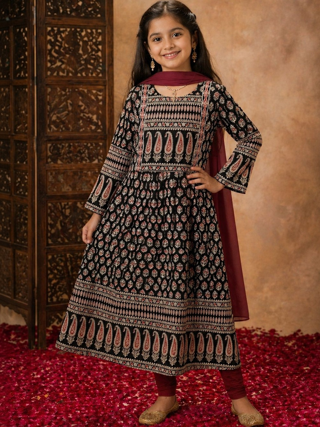 Sangria Girls Paisley Printed Indie Prints Anarkali Kurta