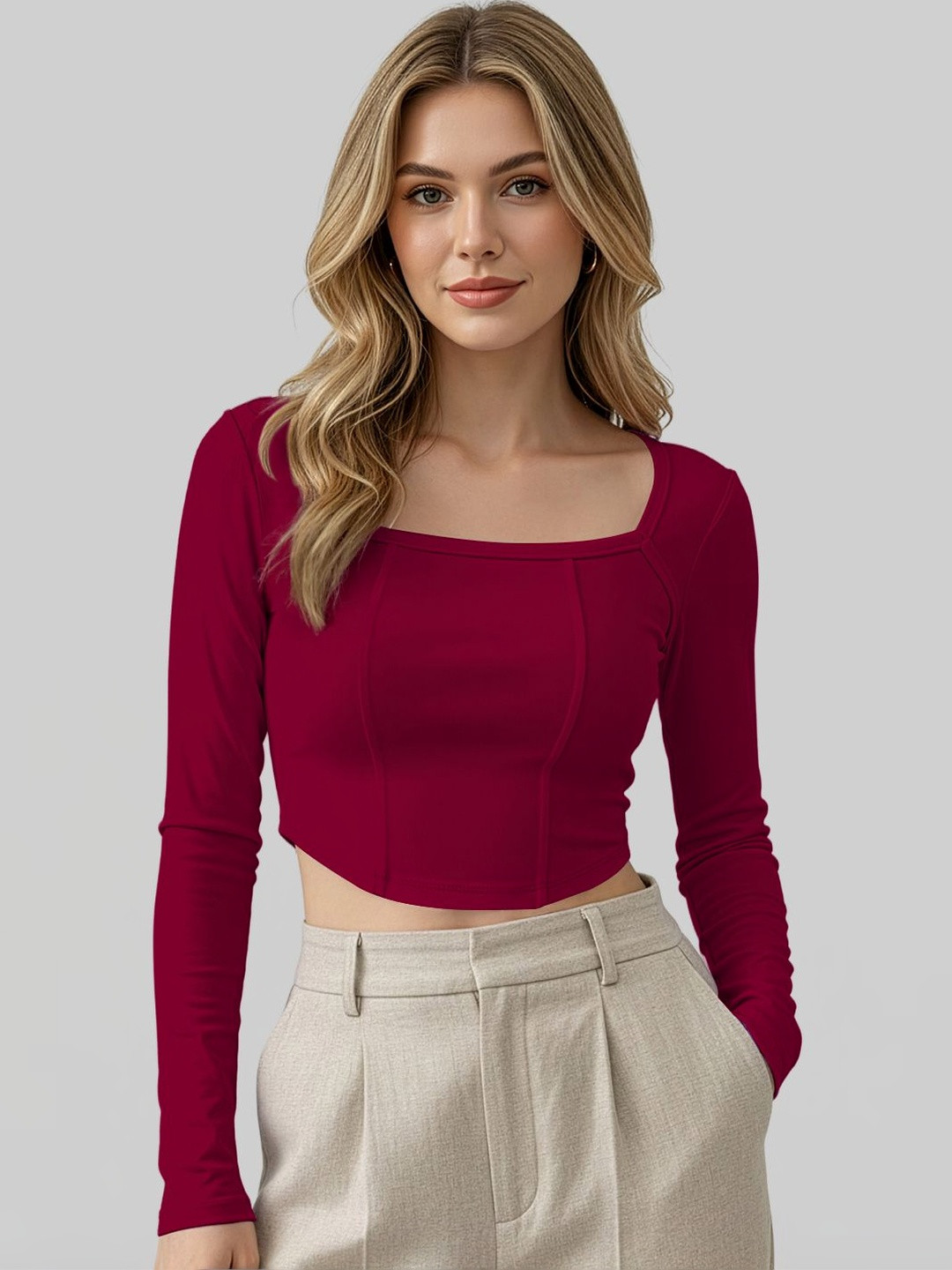 Navyankaa Crop Top