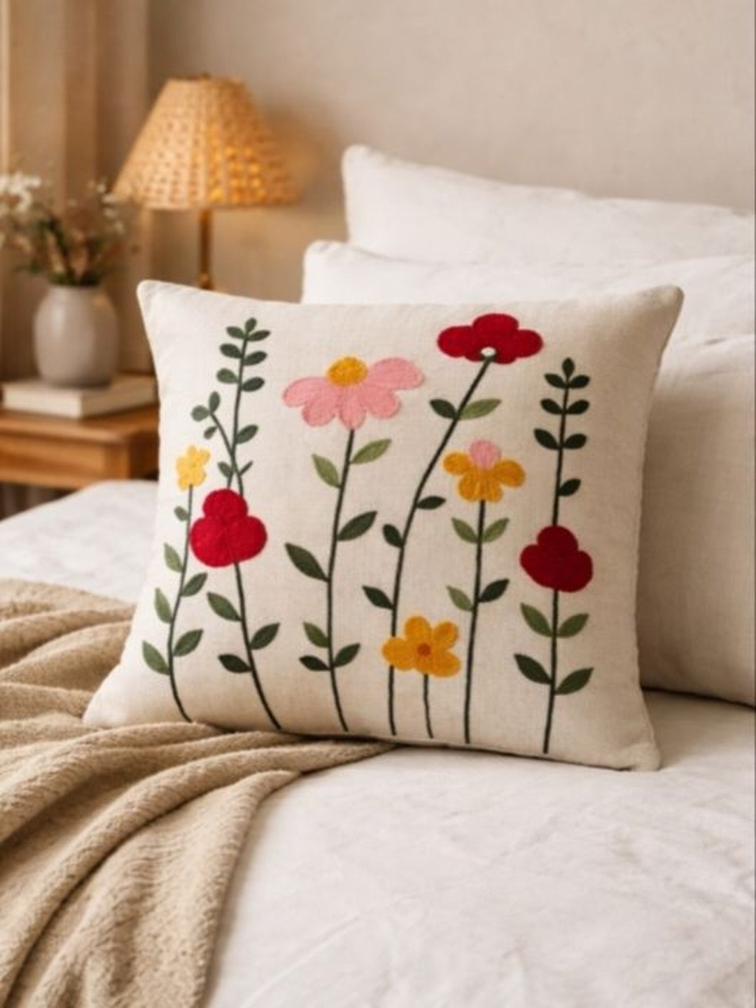 Jutiepie Cream-Coloured & Multicoloured Floral Square Cushion Covers