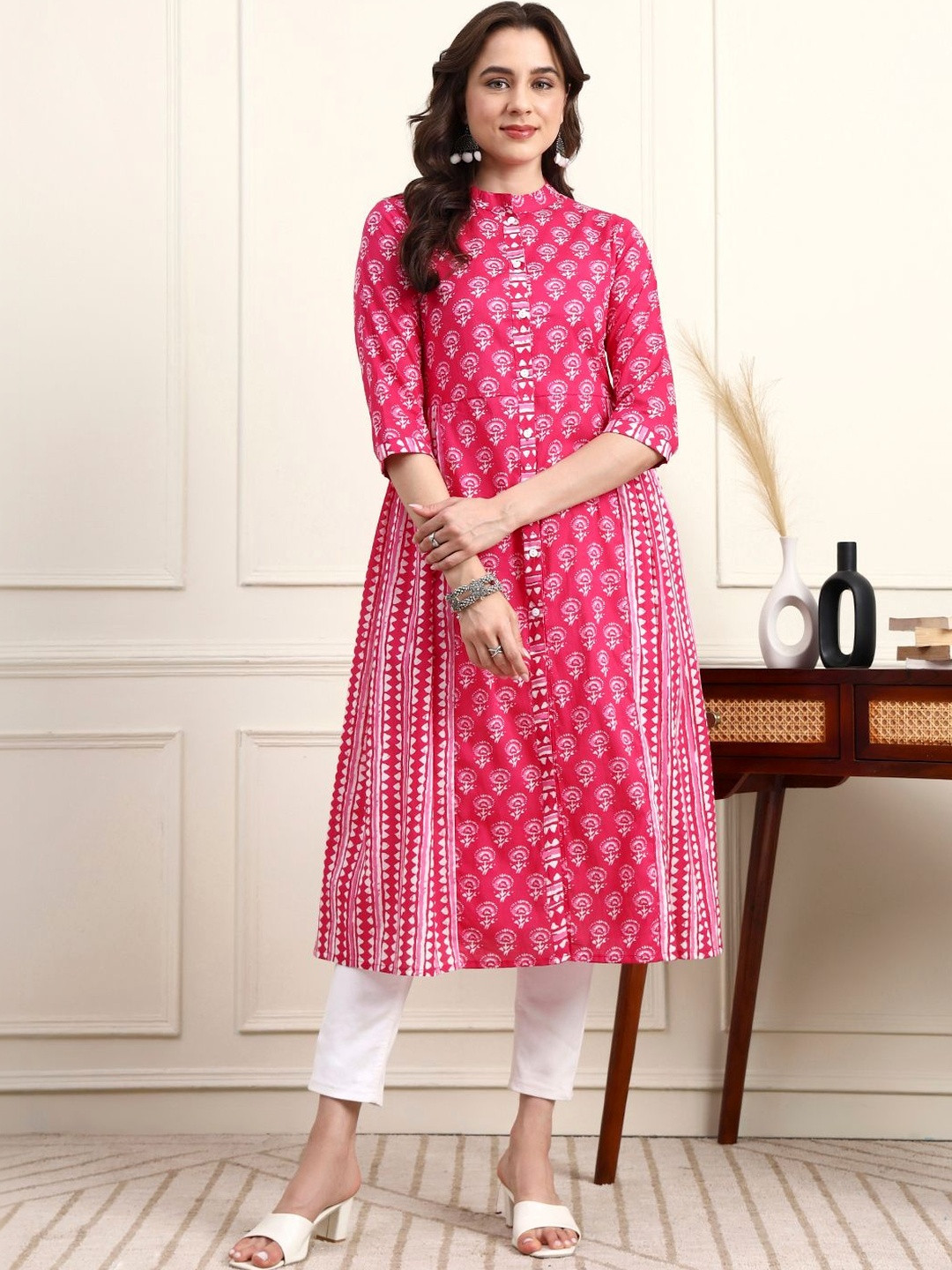 SUBAGI FASHION Women Ethnic Motifs Printed Indie Prints Kurta
