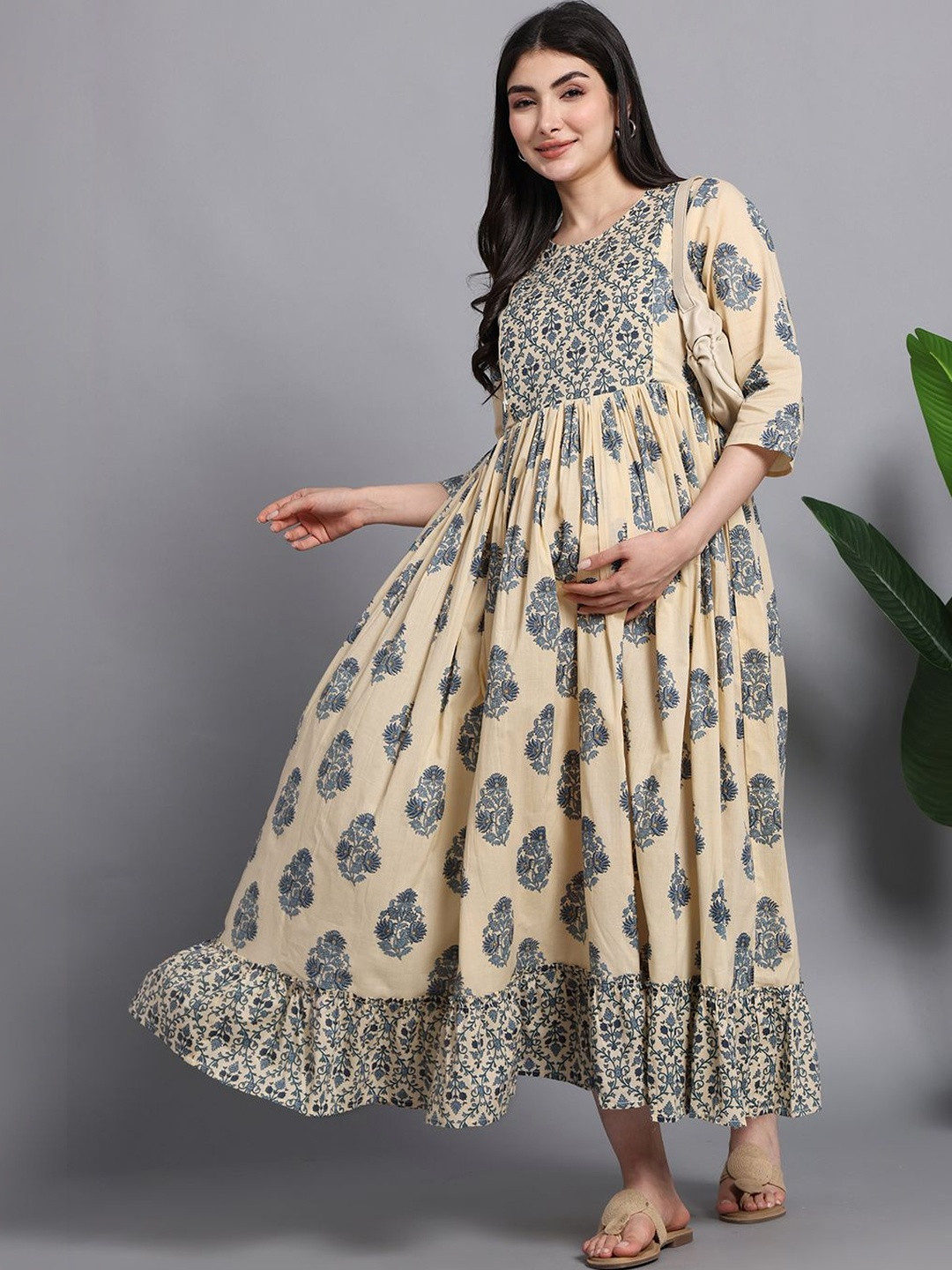 Pahanawa Ethnic Motifs Print Maternity A-Line Maxi Dress