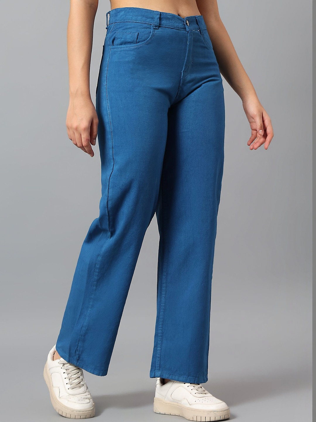 Mast & Harbour Women Classic Straight Fit High-Rise Light Fade Jeans