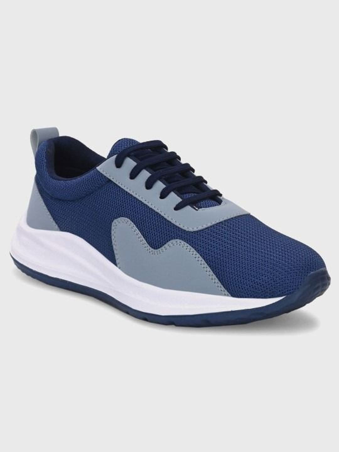 Roadster Men Colourblocked Sneakers