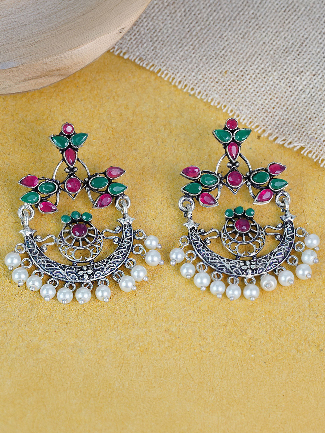 Stylishkudi Crescent Shaped Chandbalis Earrings