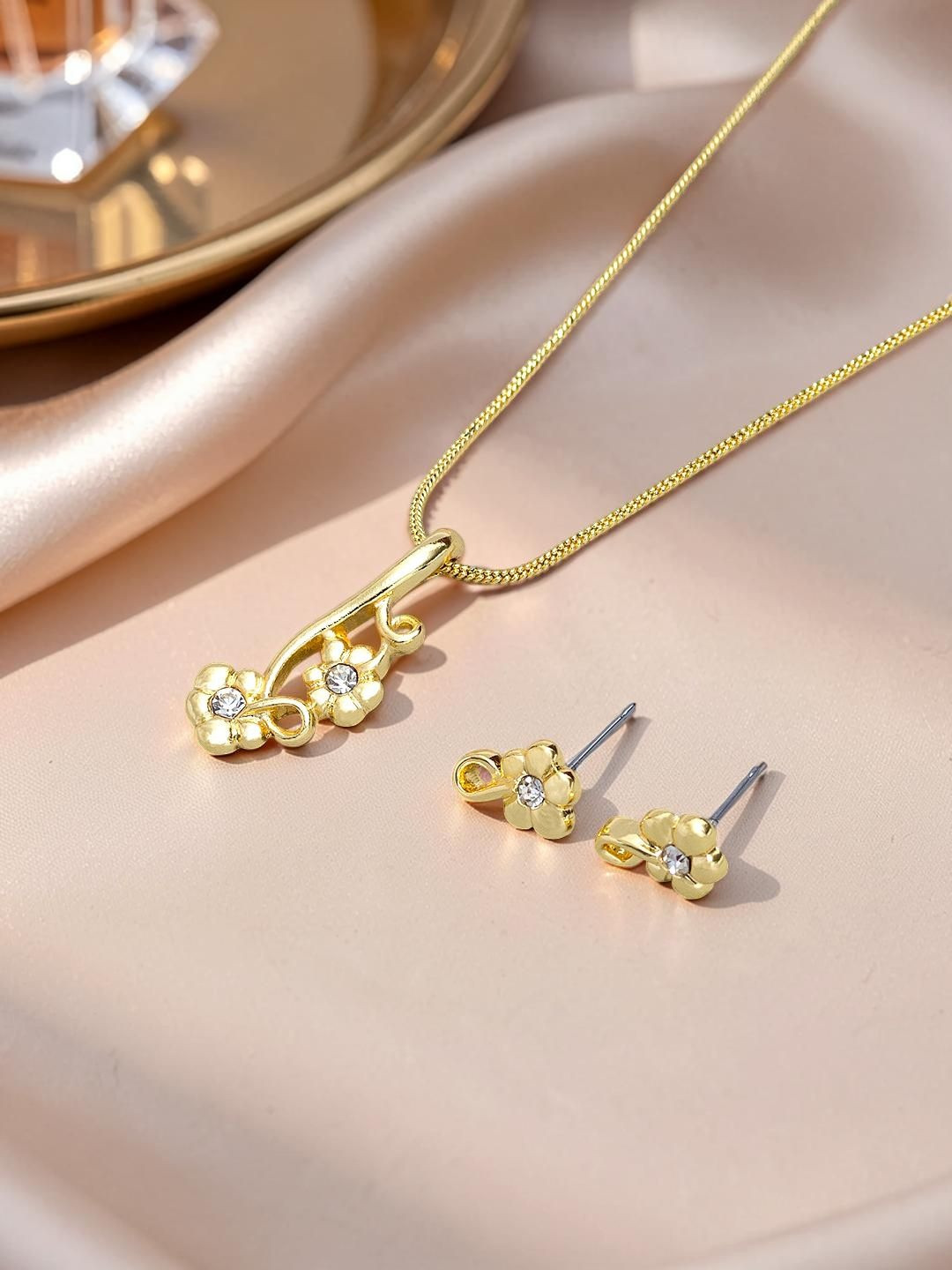 Golden Peacock Gold-Toned Stone-Studded Jewellery Set