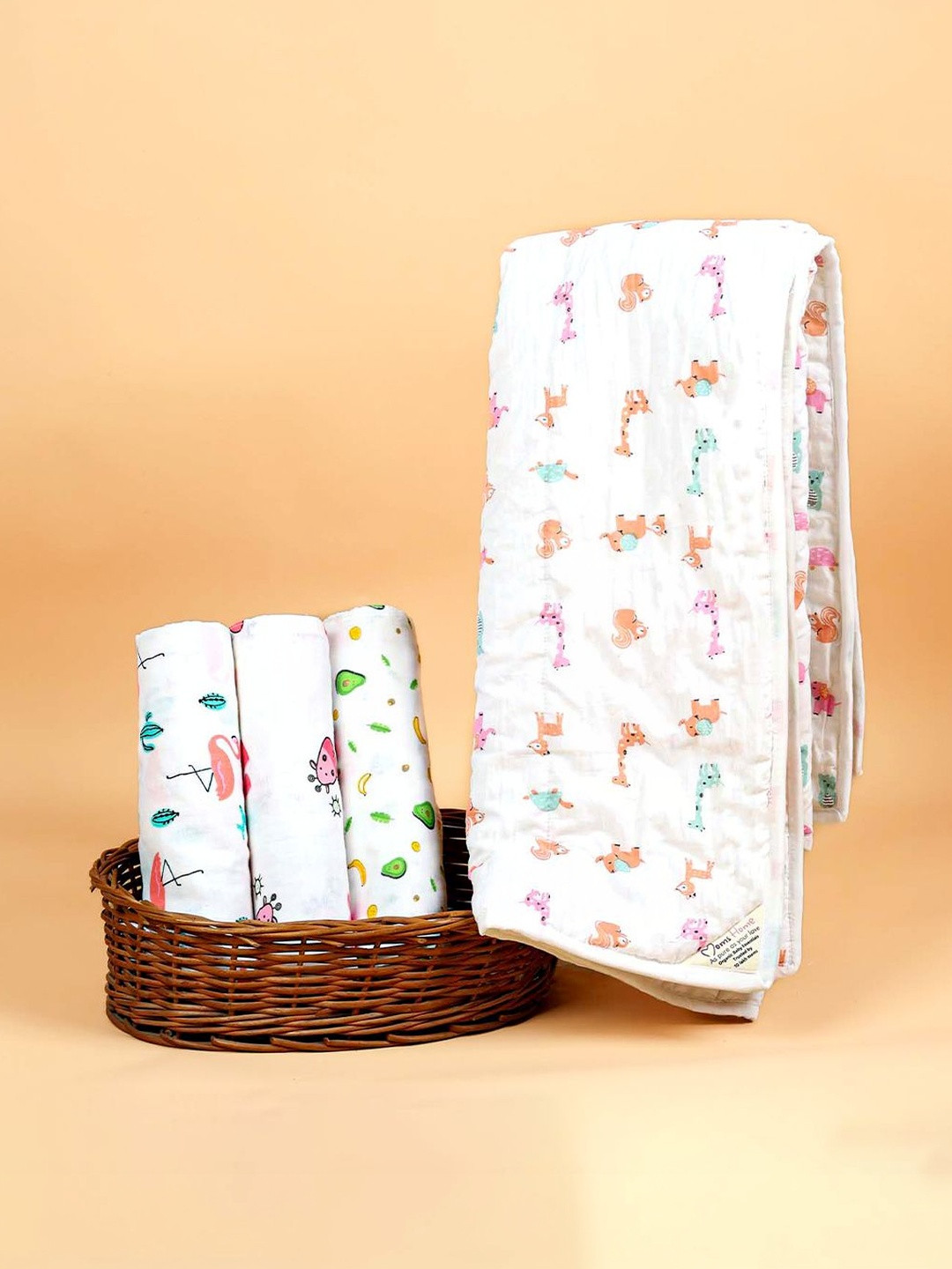 Moms Home Kids Set Of 4 Organic Cotton Baby Gift Pack - P3 Muslin 1 Organic Cotton AC Quilt