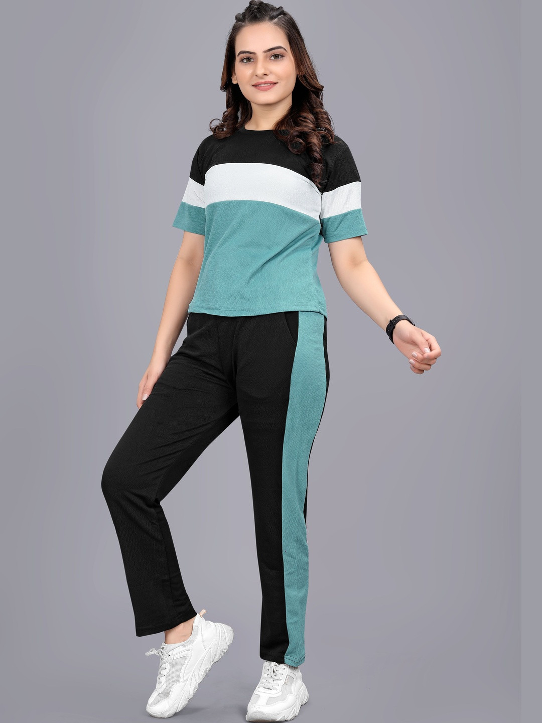 SAKARMAA Colourblocked Tracksuits