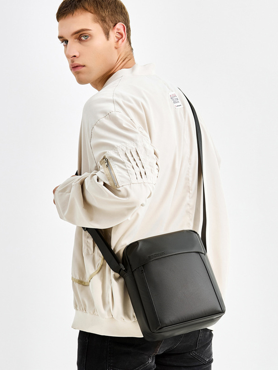 StyleCast Men Small Messenger Bag