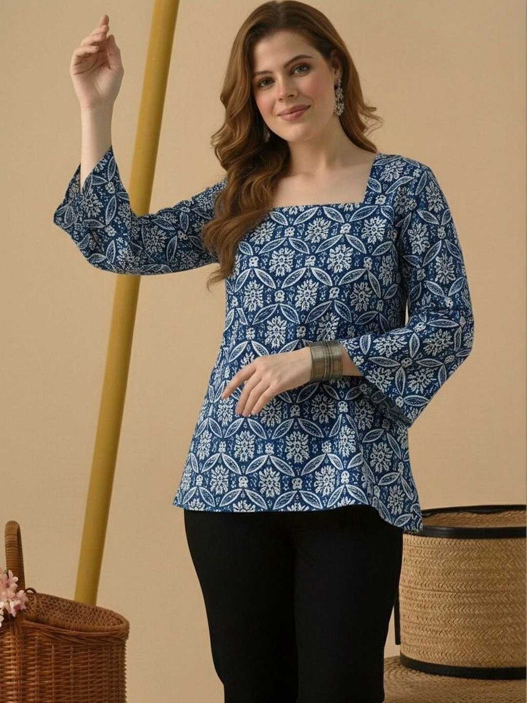 Zyla Women Floral Printed Flared Sleeves Thread Work Kurti