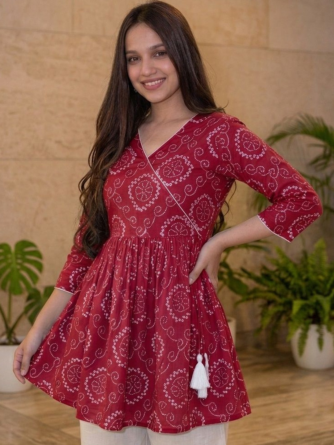Vastrakaya Bandhani Printed V-Neck Pure Cotton Blend Angrakha Kurti