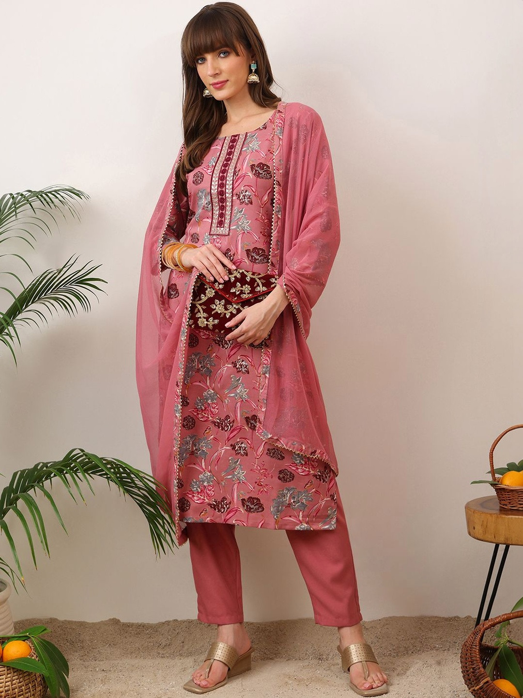 Shree Ramkrishna Fab Women Floral Printed Regular Thread Work Kurta with Trousers & With Dupatta