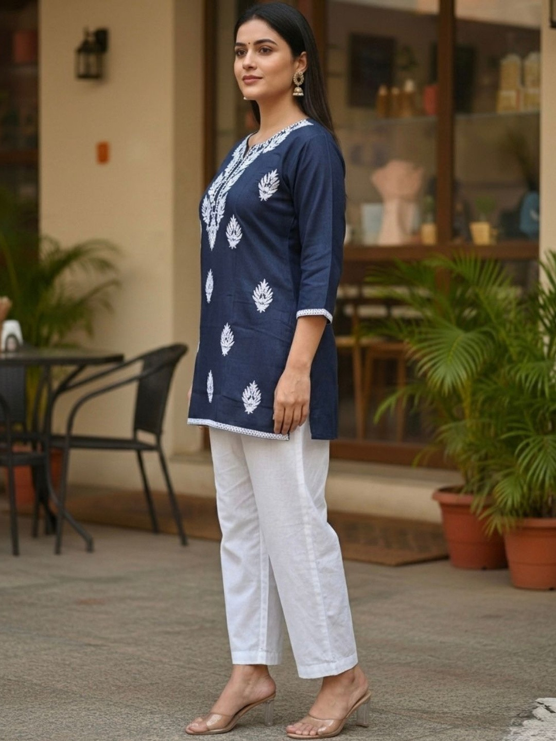 ZIVRAA Ethnic Motifs Embroidered Thread Work Thread Work Kurti