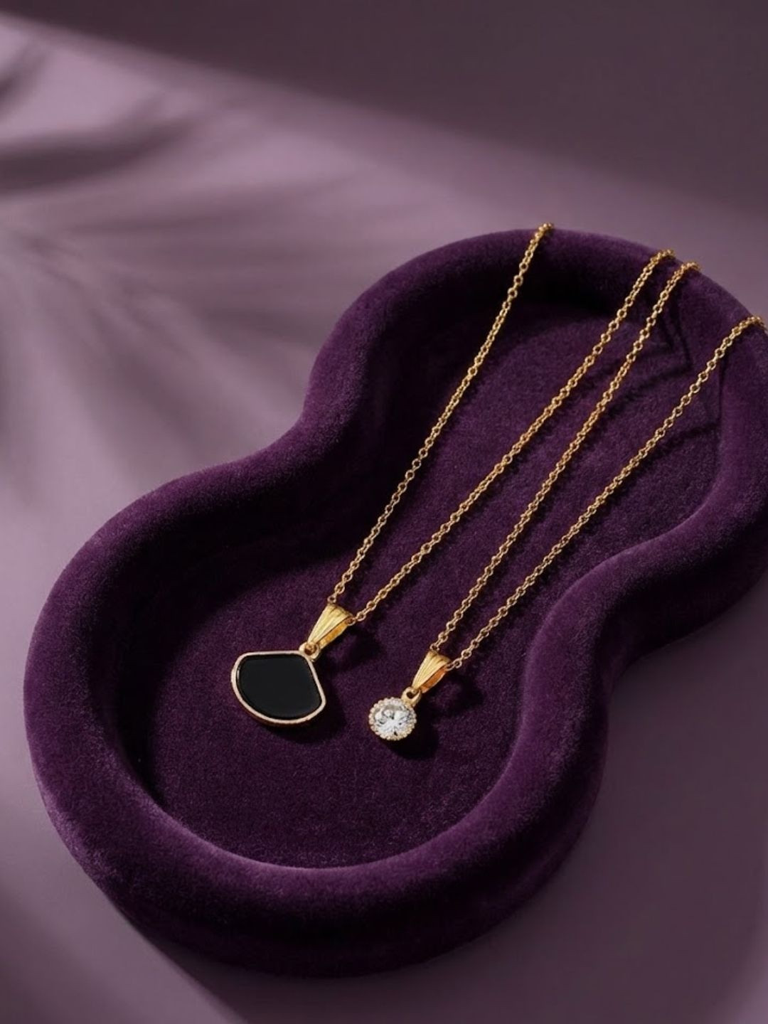 Lara Karen Set Of 2 Gold-Plated Pendants With Chains