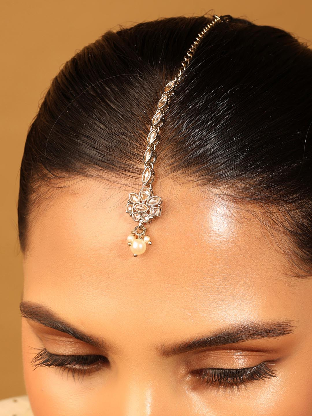 SALONI FASHION JEWELLERY Women Gold-Plated Crystals Studded Maang Tikka Head Jewellery