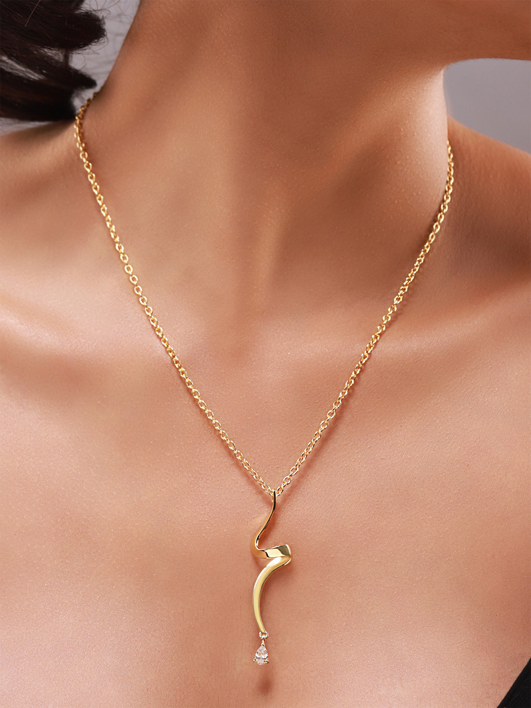 Flow Tide Stream Pendant Short Necklace