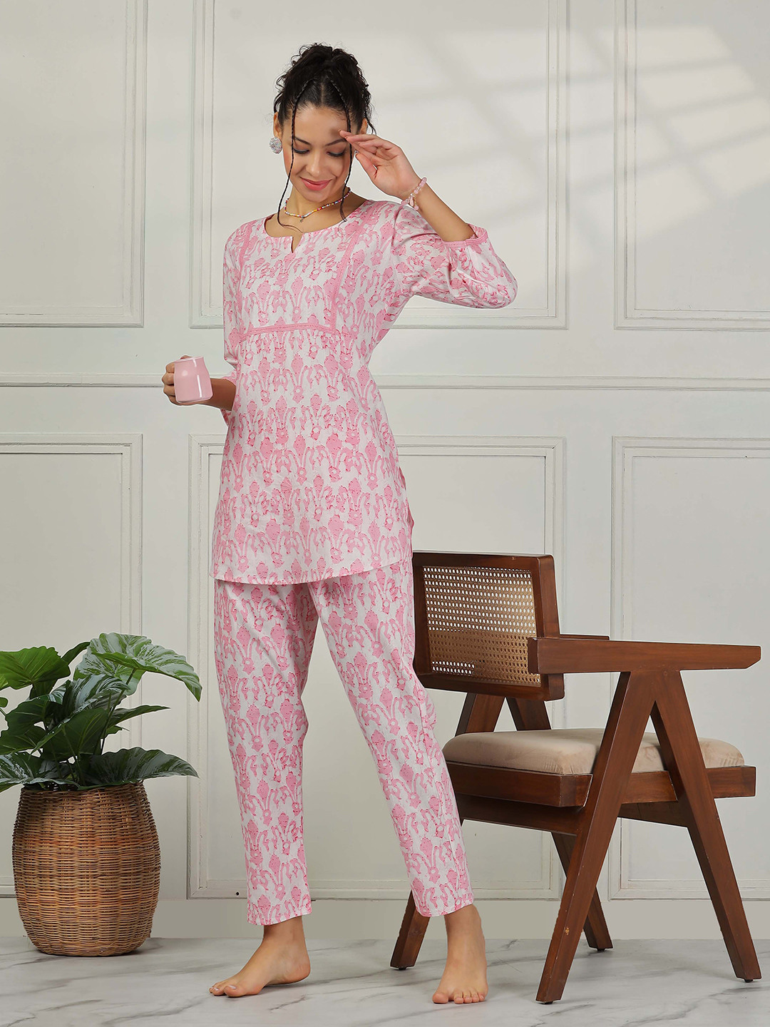 9shines Label Women Printed Pure Cotton Night Suit