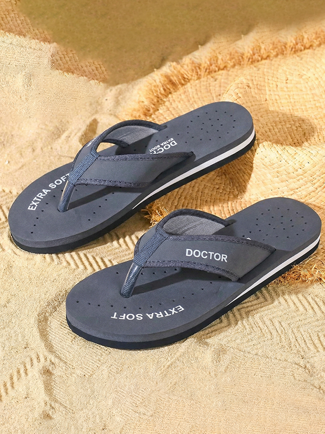 DOCTOR EXTRA SOFT Women Perforated Thong Flip-Flops