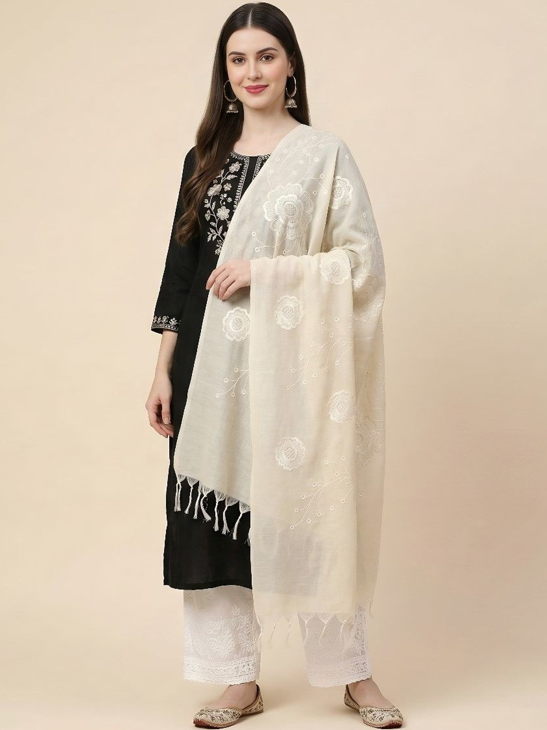 MUFFLY Embroidered Dupatta with Thread Work