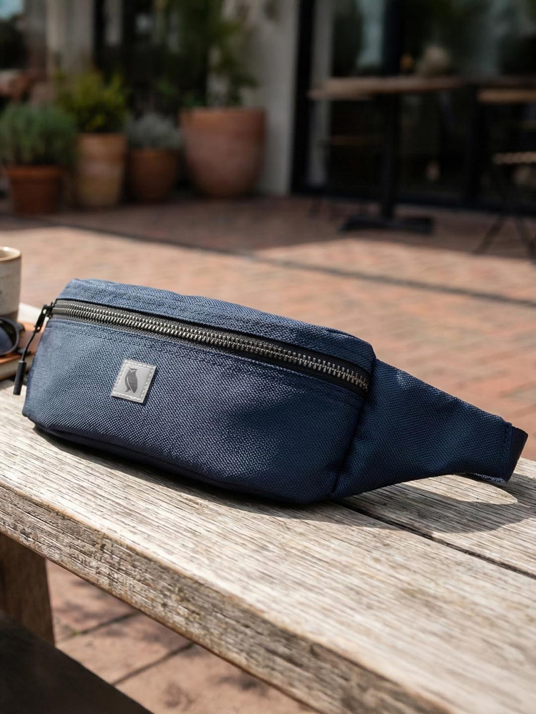 COUNSELOR Sling Bag