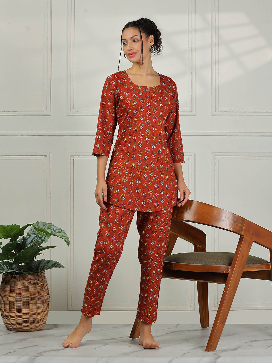 9shines Label Women Printed Pure Cotton Night Suit