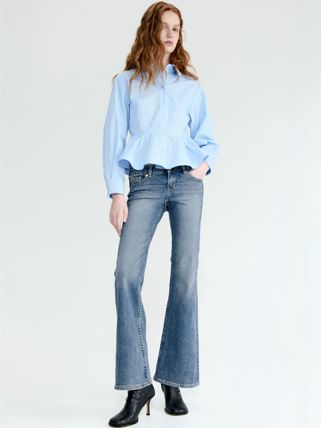 H&M Flared Low Waist Jeans