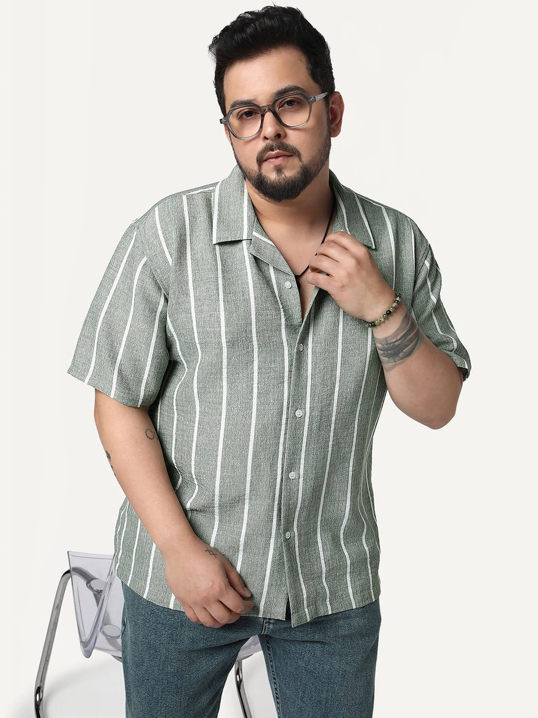 Urbano Plus Vertical Stripes Striped Cuban Collar Relaxed Fit Shirt