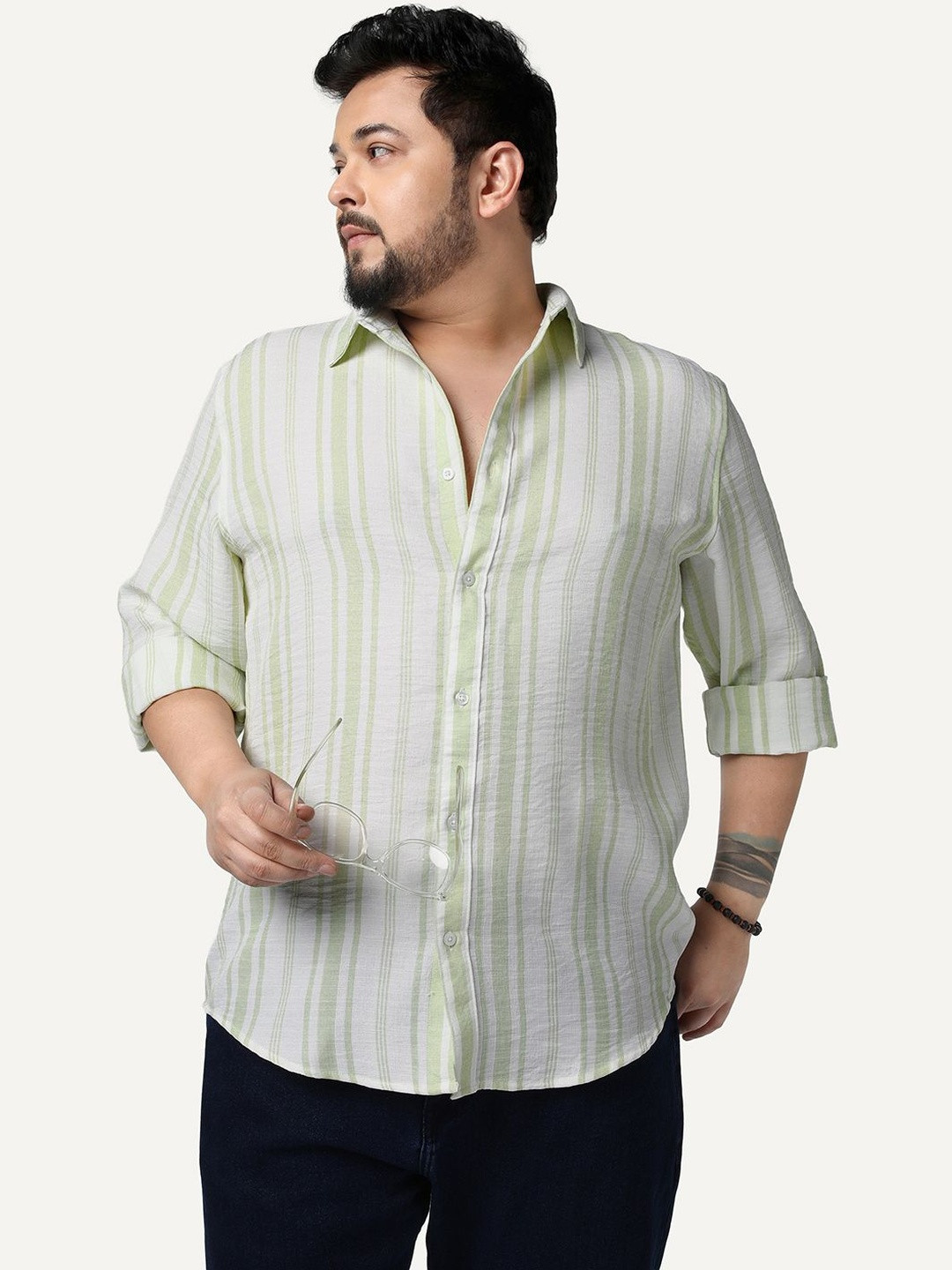 Urbano Plus Men Spread Collar Cotton Full Sleeve Relaxed Fit Linen Striped Shirt