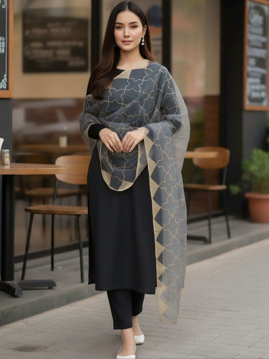 Urban Pallu Geometric Printed Dupatta