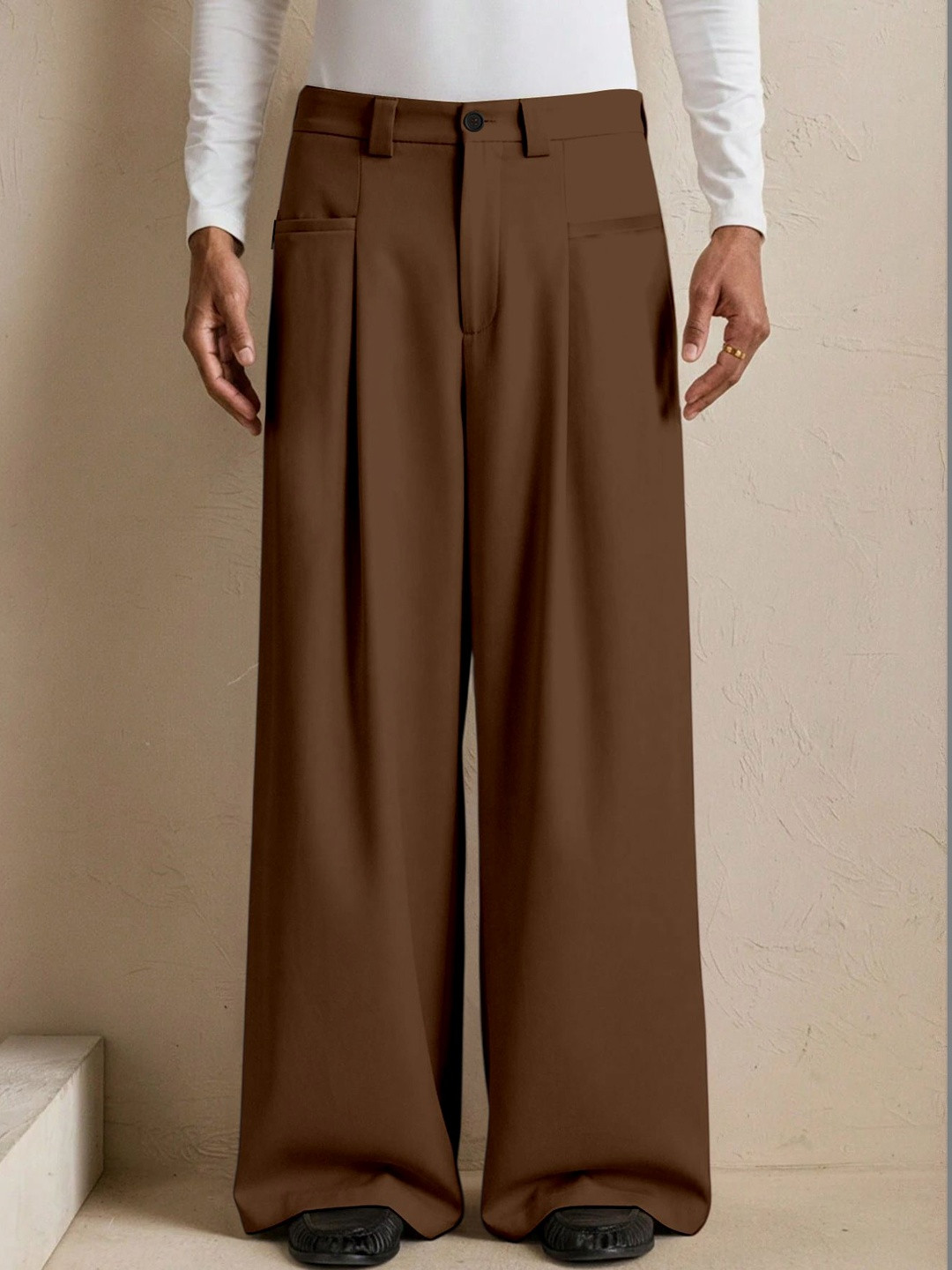 RAJOVATI Men Loose Fit High-Rise Trousers
