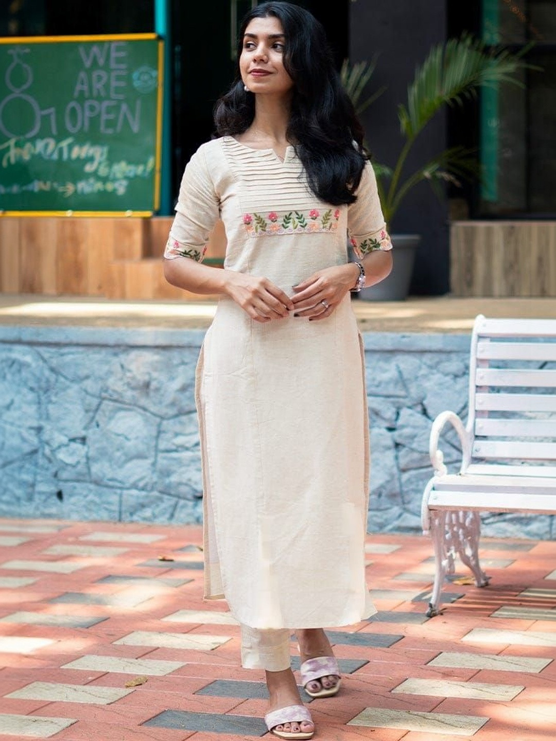 ZestLeaf Women Floral Embroidered Chikankari Summer Sheers Kurta