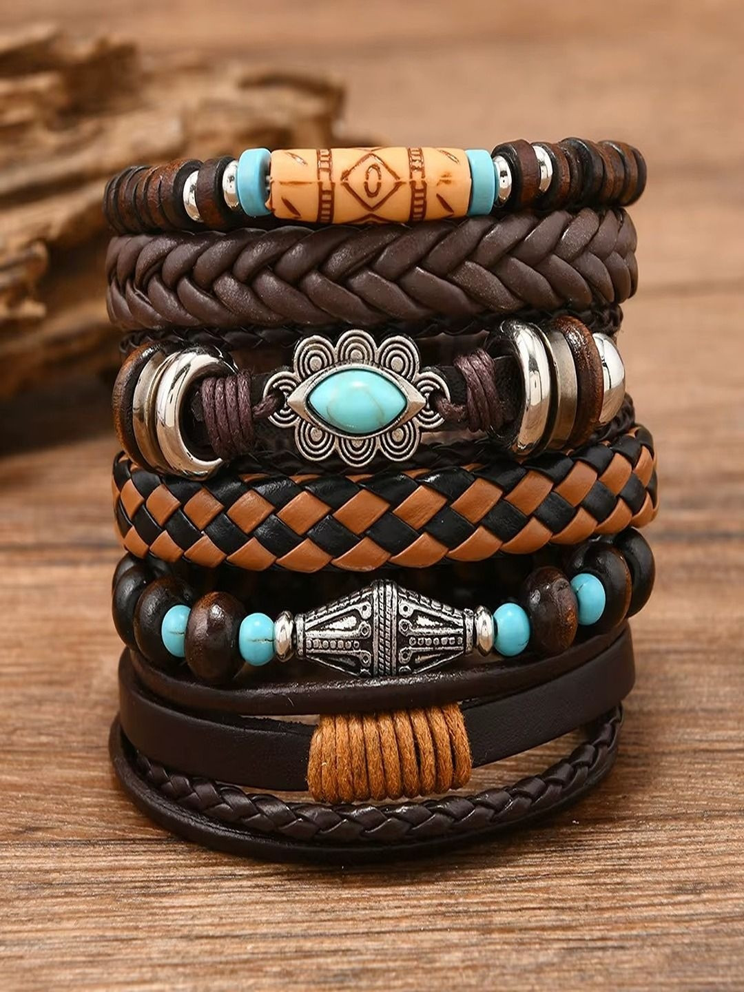 Vientiq Men 6 Antique Charm Bracelet