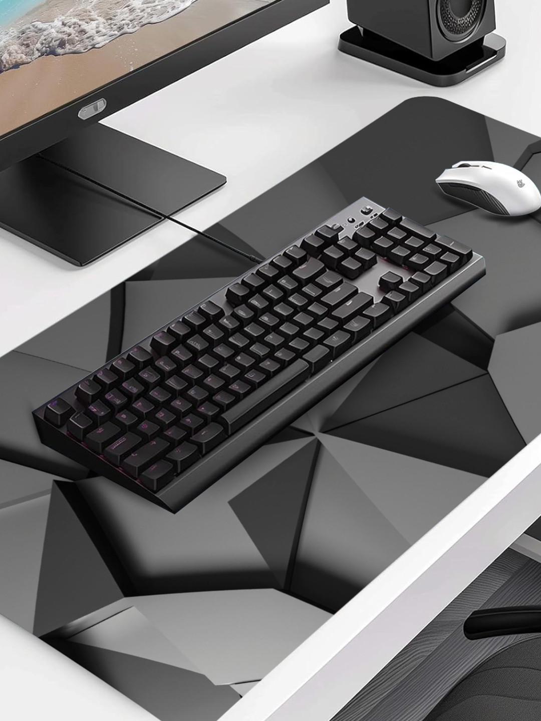 Aliens Non Slip Rubber Base Mouse Pad for Speed and Precision Organisers