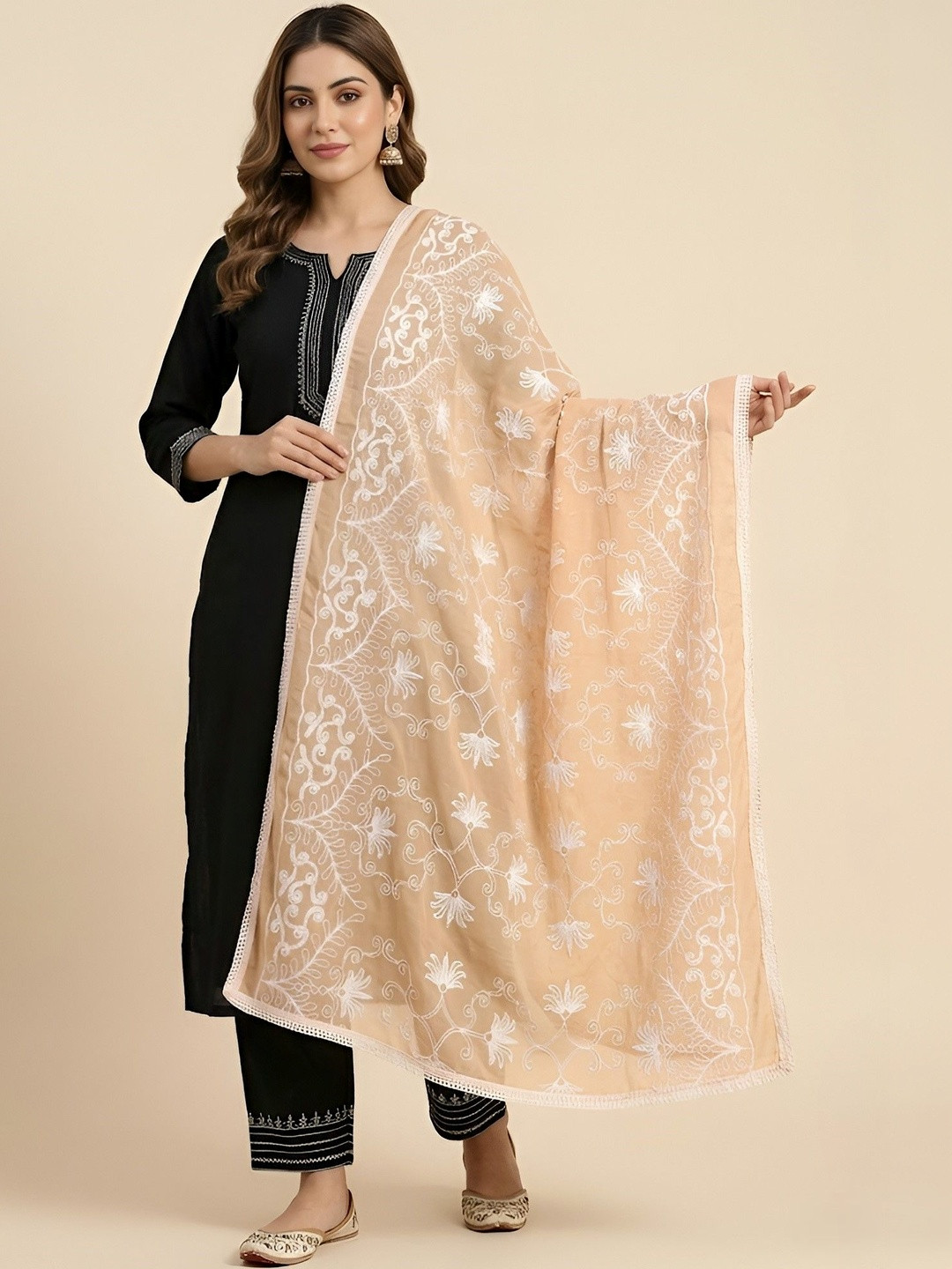 MUFFLY Embroidered Dupatta with Thread Work