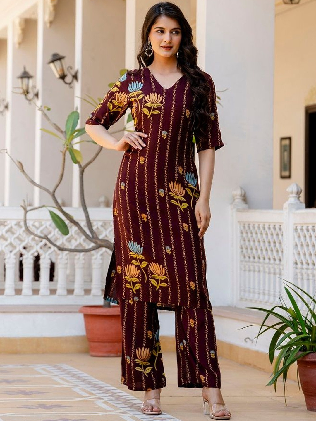 BHAGYESH FASHION Women Floral Printed Regular Kurta with Palazzos
