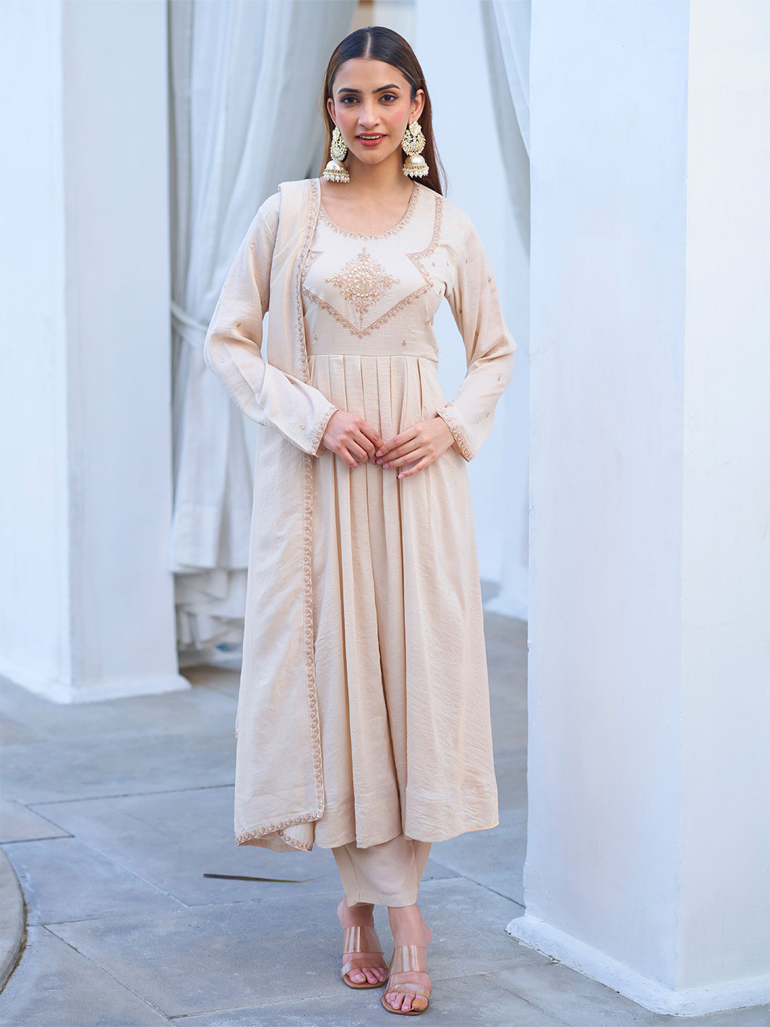 Royal Export Women Ethnic Motifs Embroidered Empire Thread Work Kurta with Trousers & With Dupatta