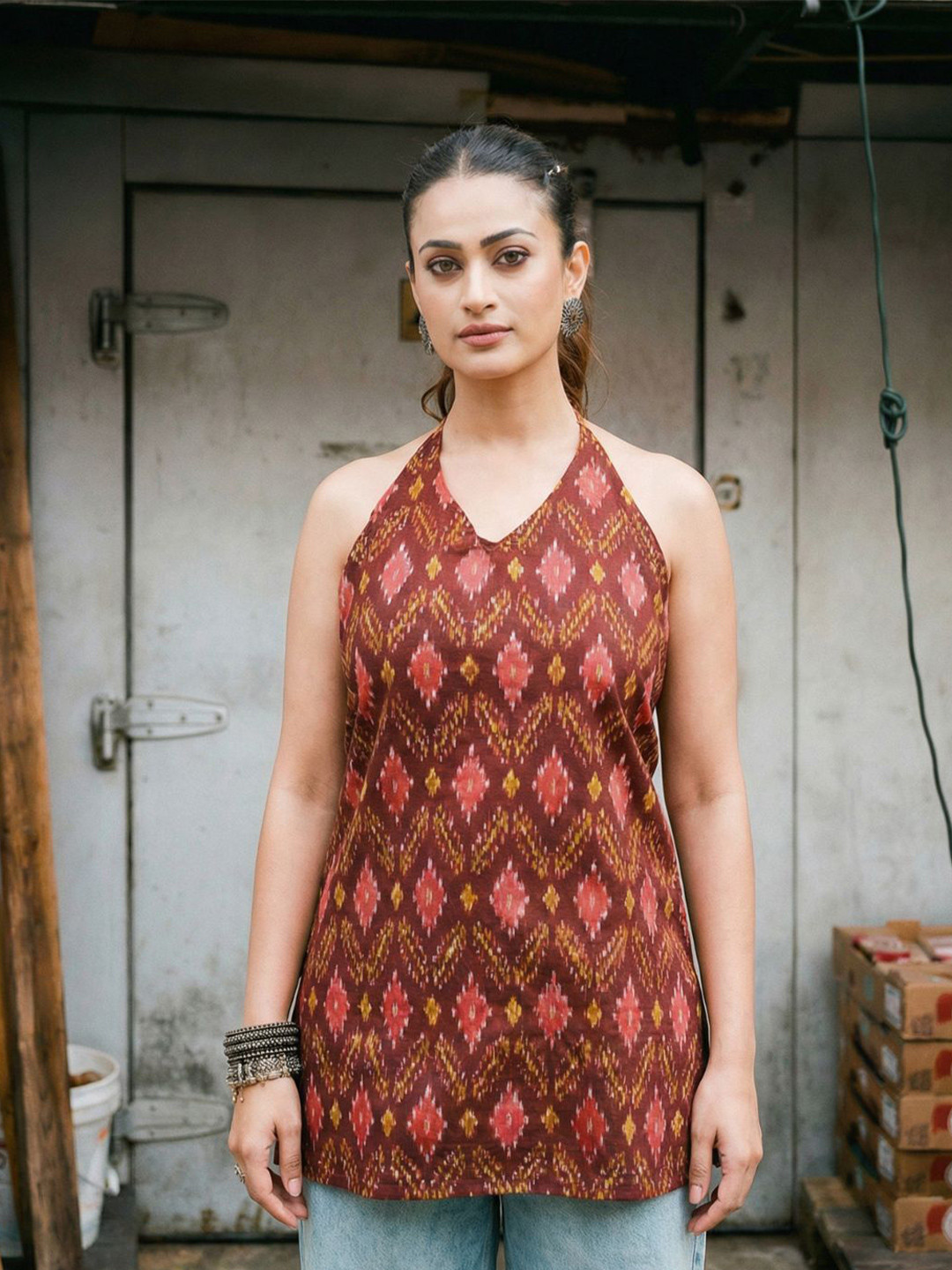 MIKAMI Women Printed Halter Neck Kurti