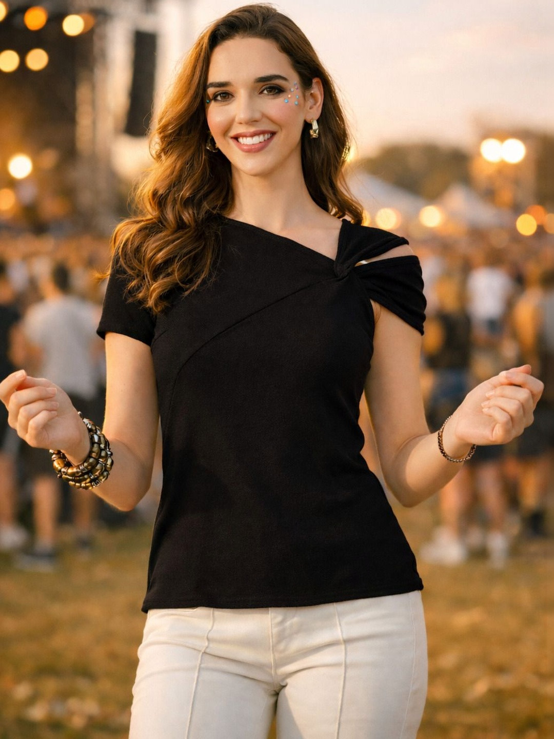 IUGA Cold-Shoulder Top