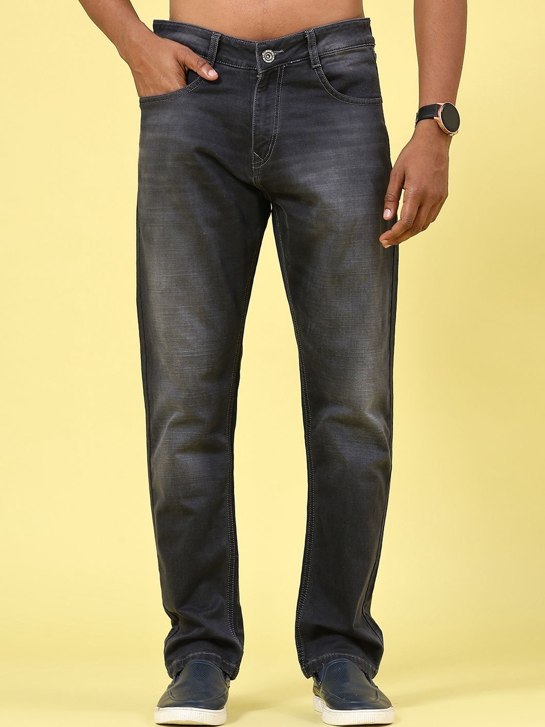 V-Mart Men Regular Fit Mid-Rise Light Fade Stretchable Jeans