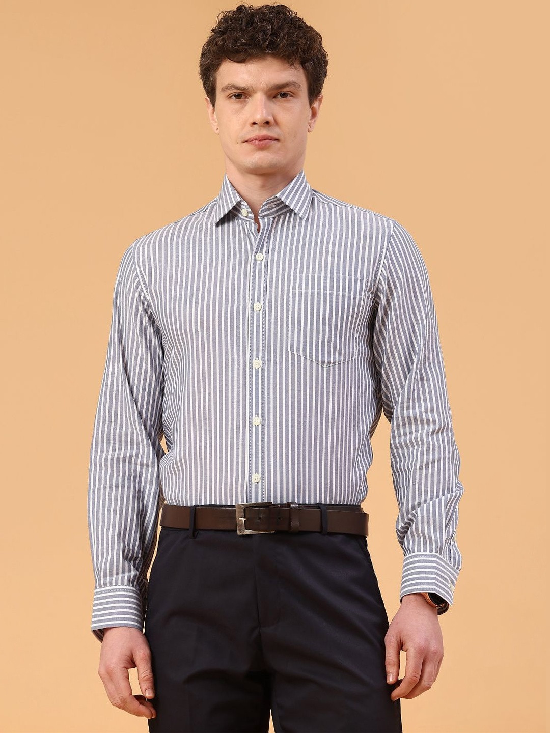 LIMEROAD Men Slim Fit Striped Formal Shirt