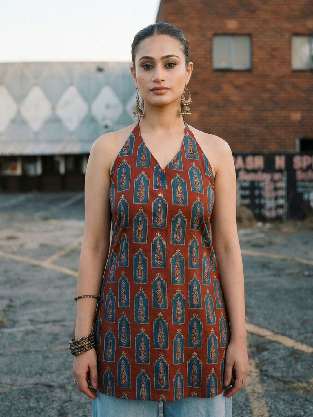 MIKAMI Women Printed Halter Neck Kurti