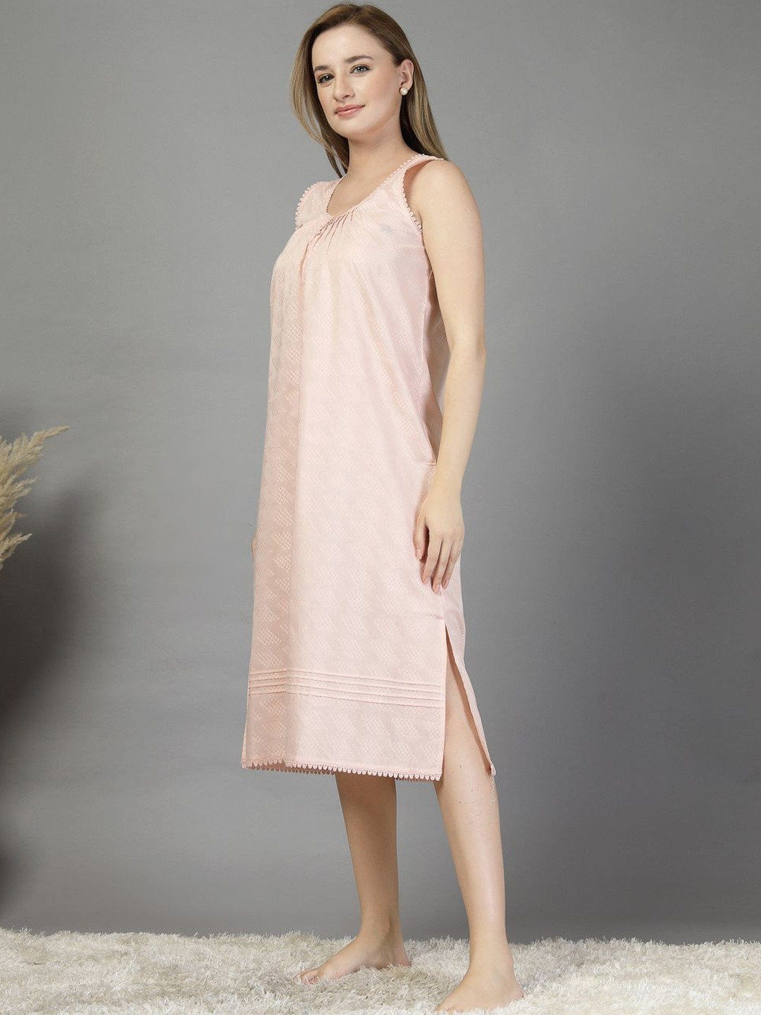 JEFF COOPER Self Design in Pure Cotton Dubby Night Dress
