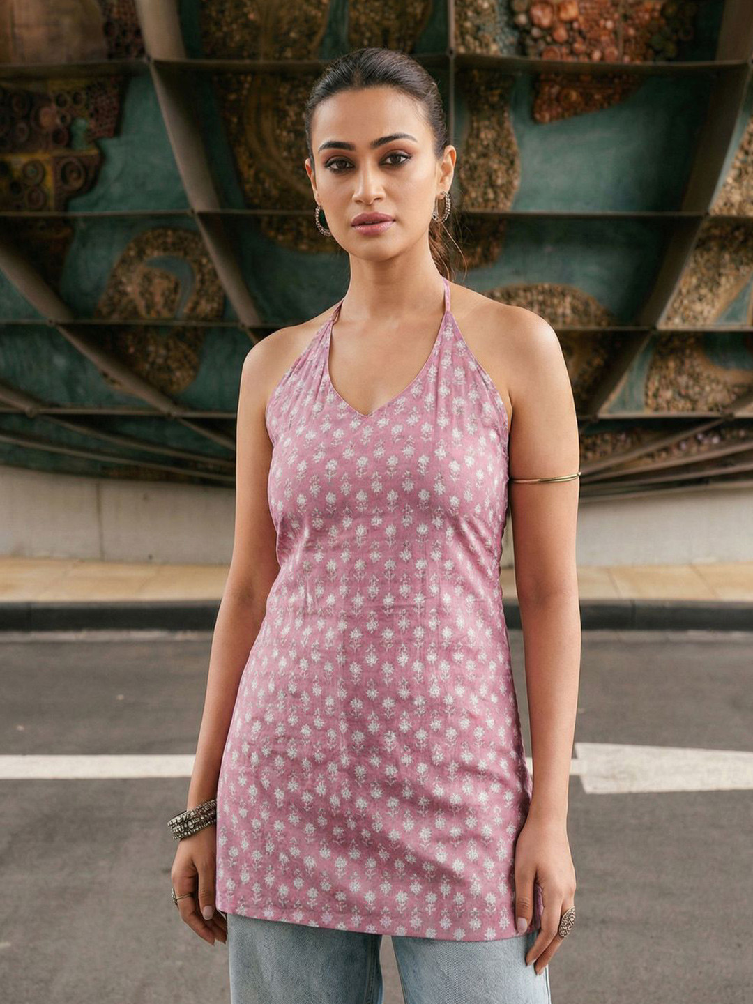 Mikami Women Printed Halter Neck Kurti